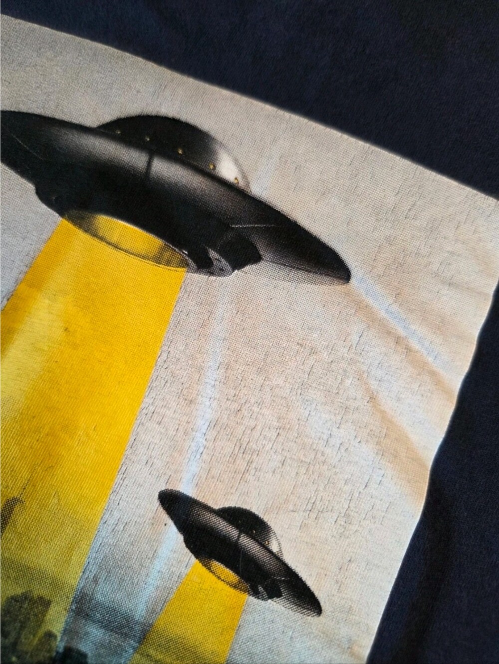 BUNDLE & SAVE George UFO long sleeve t-shirt - Picture 3 of 4